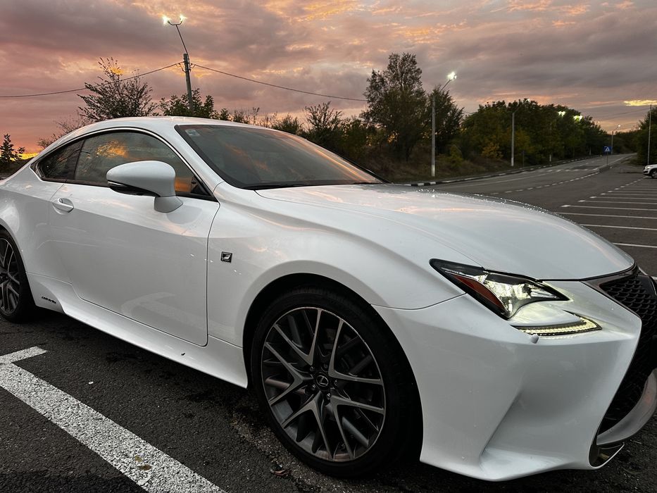 Lexus RC 300H F Sport hybrid