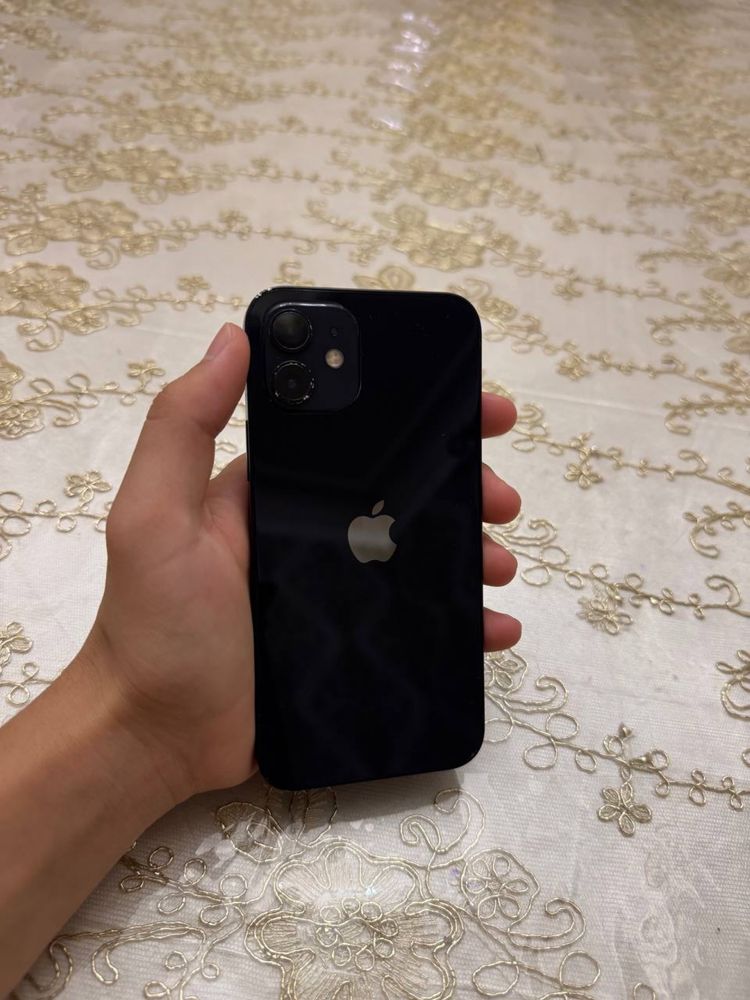 Iphone 12 dark blue