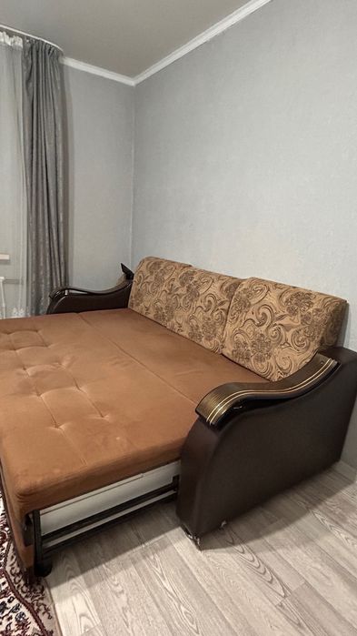 Диван отдам бесплатно
