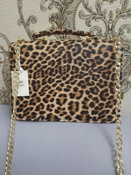 Сумочка модная .