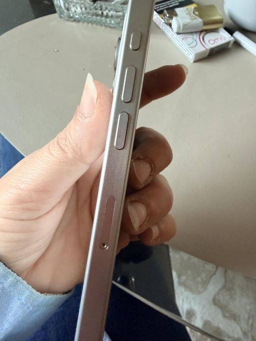 Iphone 15 pro ,128gb.