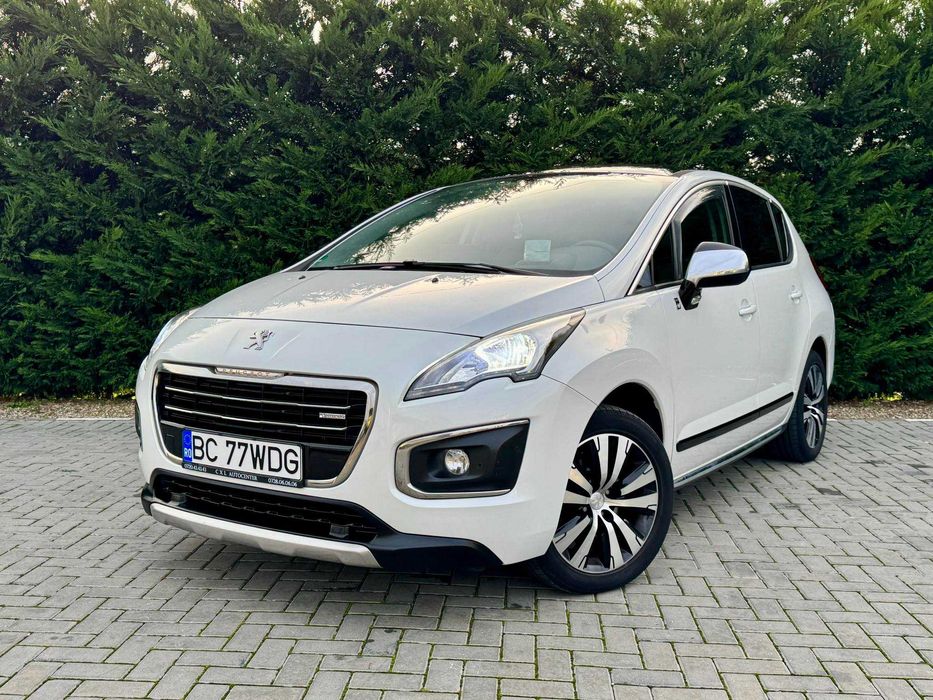 Peugeot 3008 Hybrid 4 x 4 Alure 200 cp