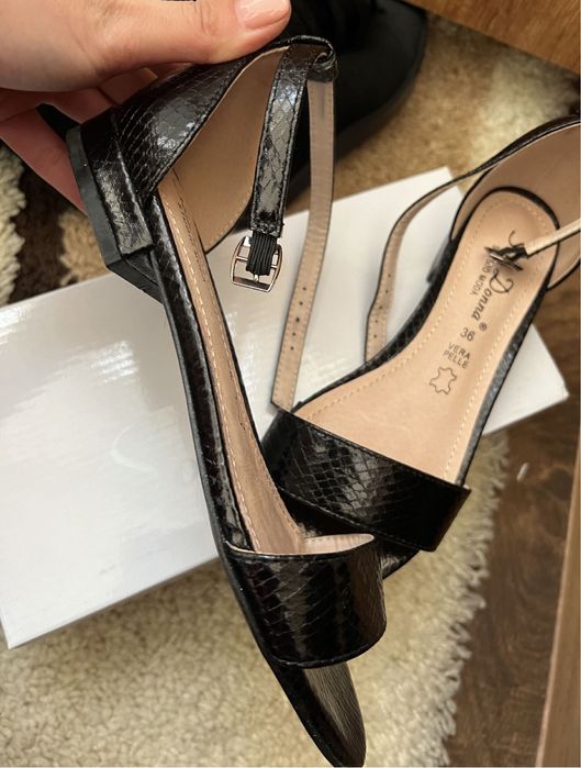 Sandale cu talpa joasa masura 36