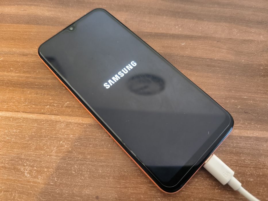 Samsung a20e Dual SIM  ca Nou
