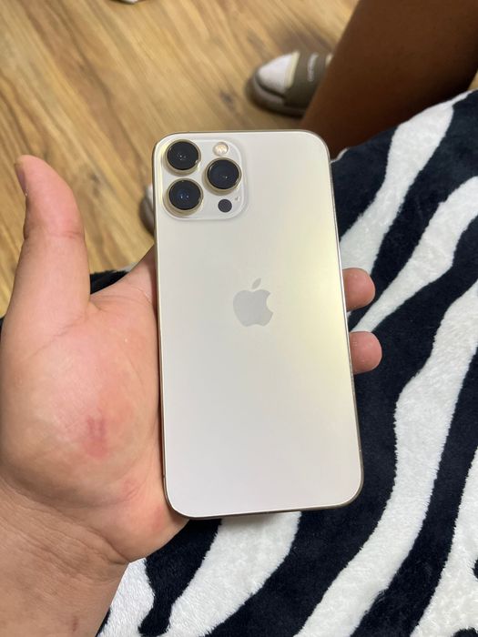 Vand sau schimb iphone 13 pro max