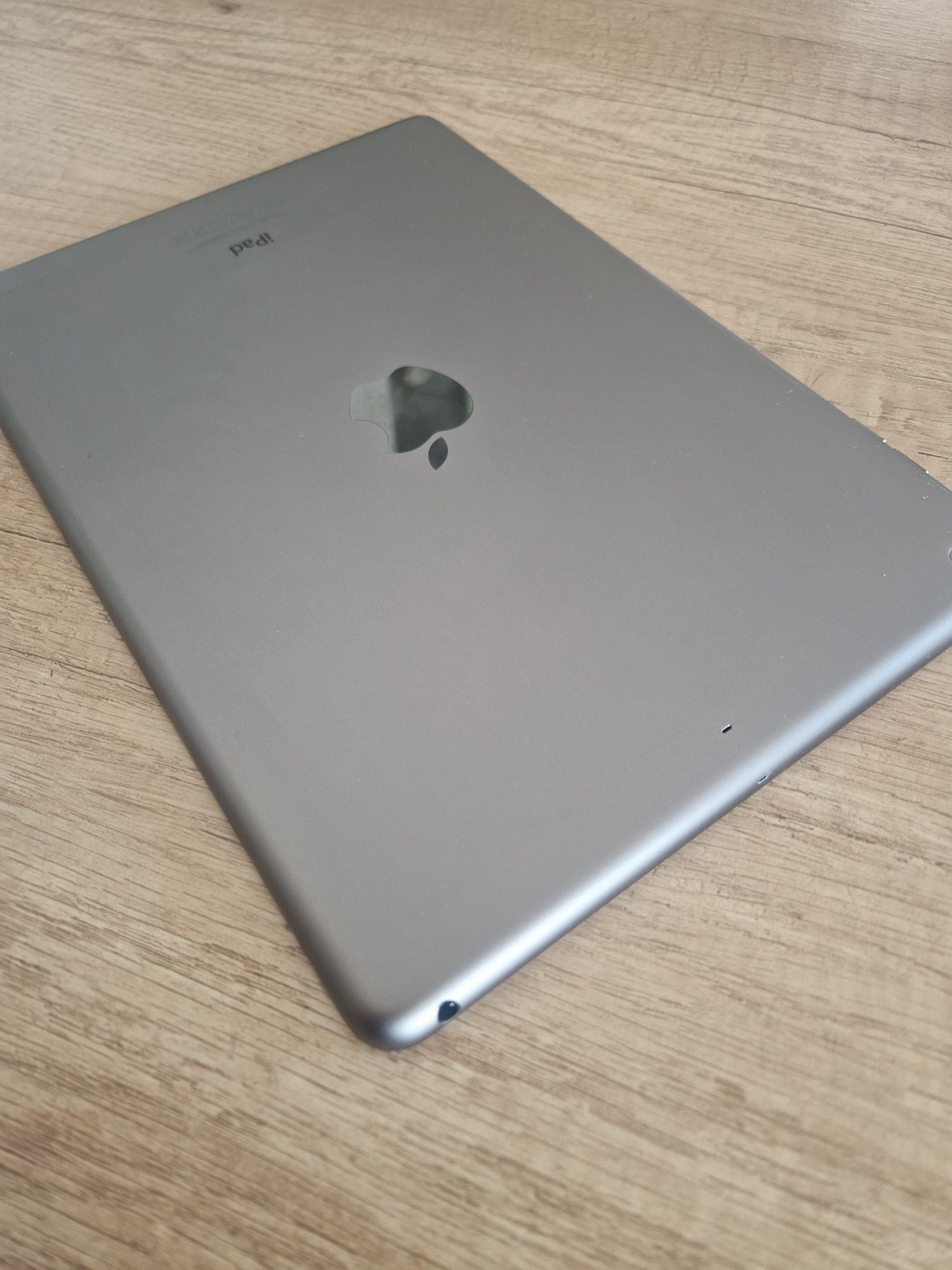 IPad Air 1 WiFi 32 GB модел A1474