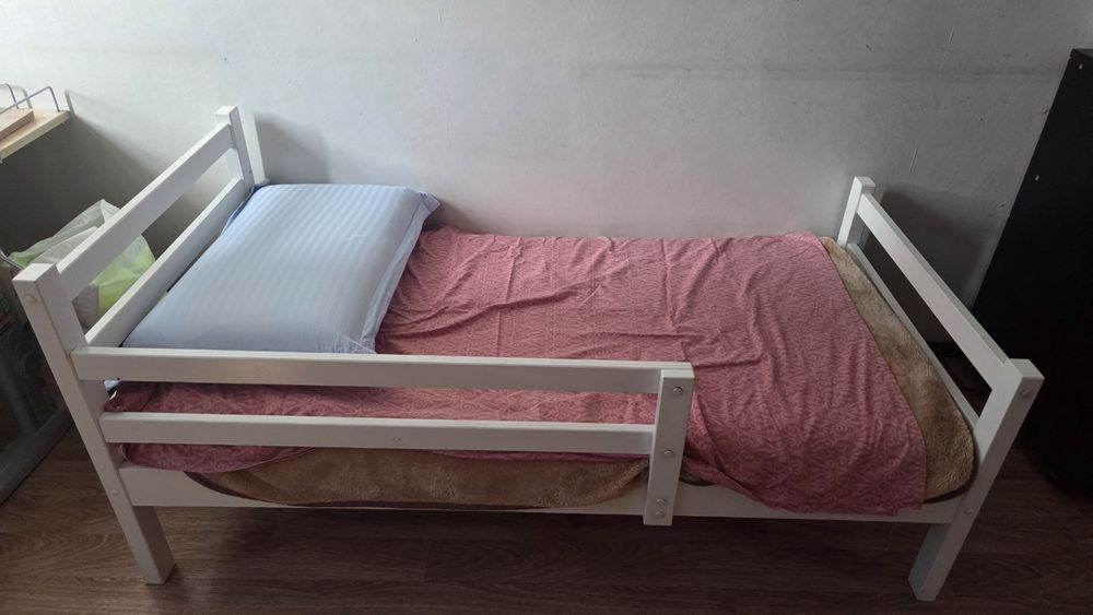 Продам кровать детская б/у