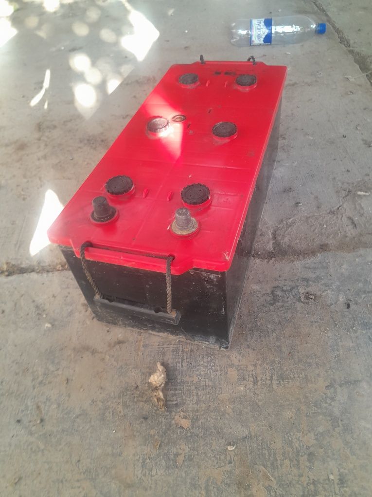 Akumlator sotiladi