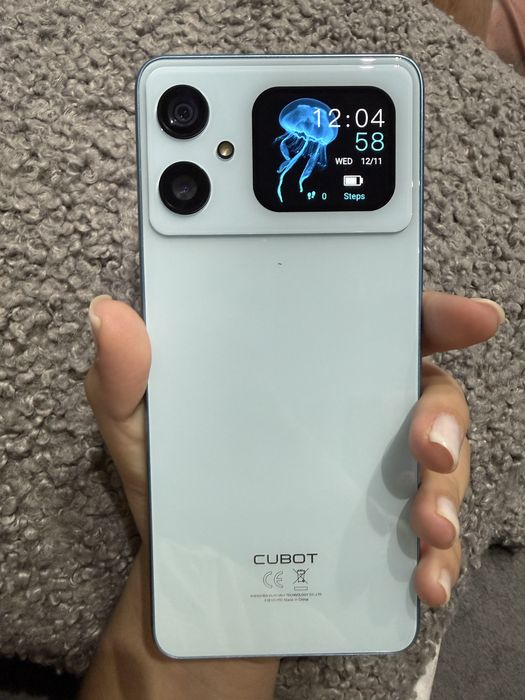 Cubot A20 смартофон с два дисплея