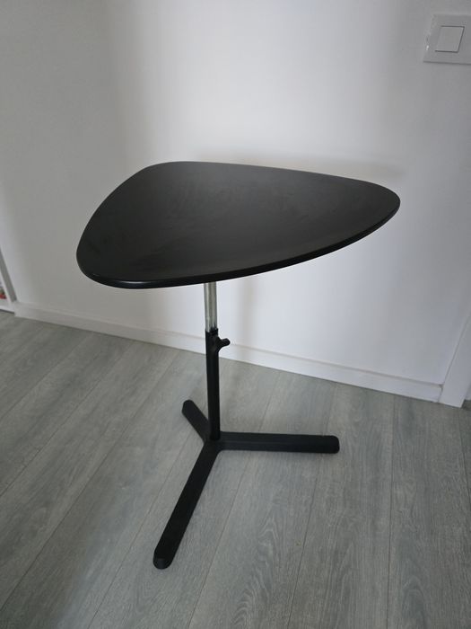 Lampa birou si masuta