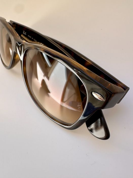 Ray Ban RB2132 Wayfarer