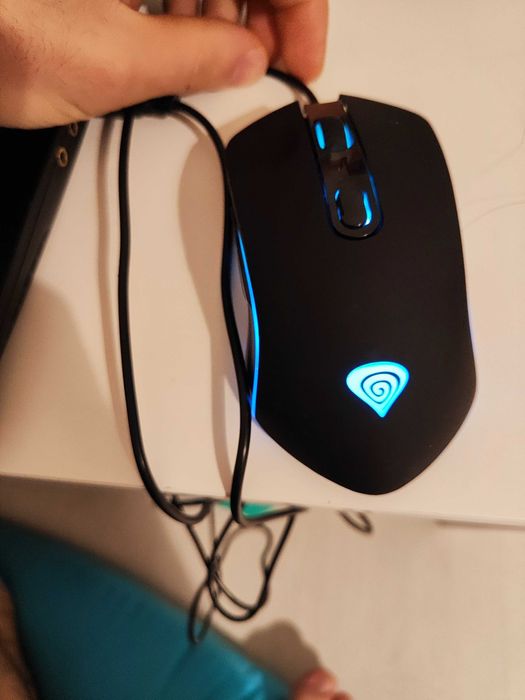 Геймърски лаптоп MSI