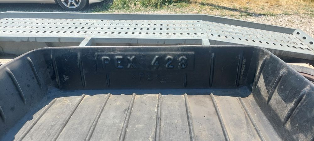 Корито за багажник за Шаран