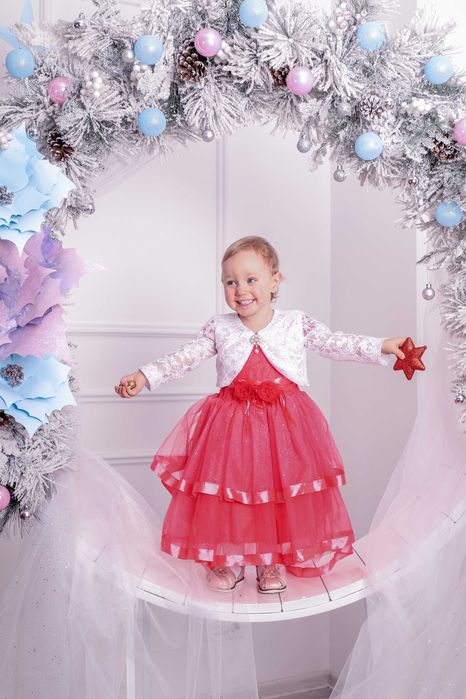 Красивое нарядное платье