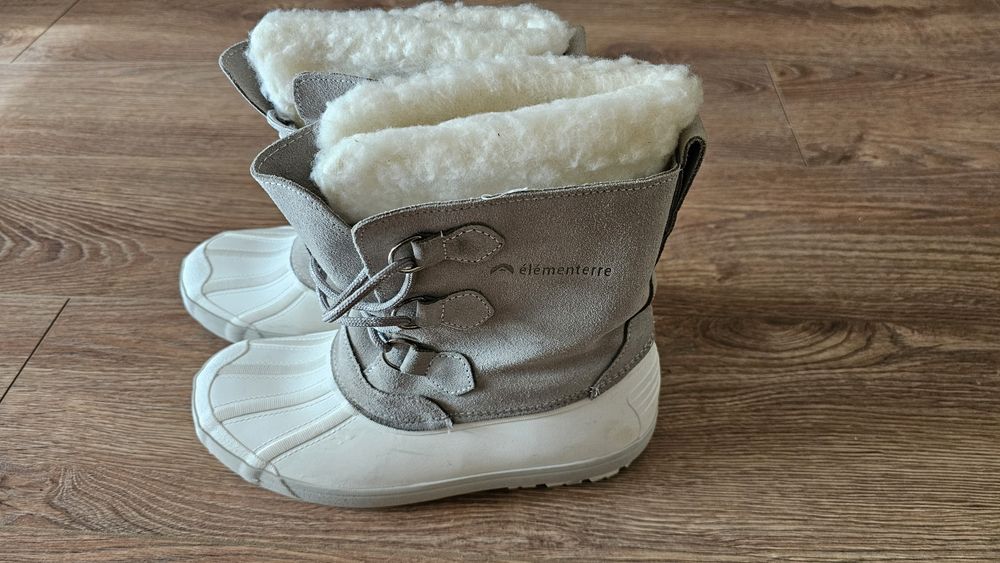 Апрески élémenterre с естествена кожа