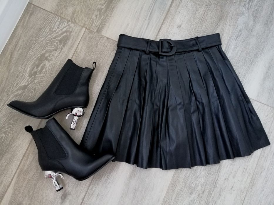 Fusta plisata Zara