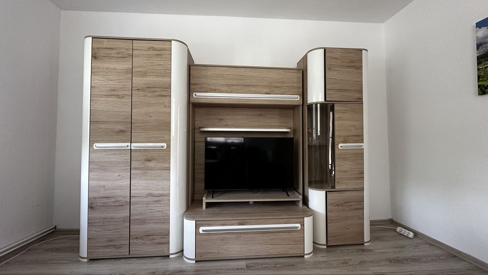 Mobila living moderna, stare foarte buna- pret avantajos
