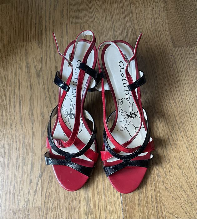 Летняя обувь, шлепки, босоножки