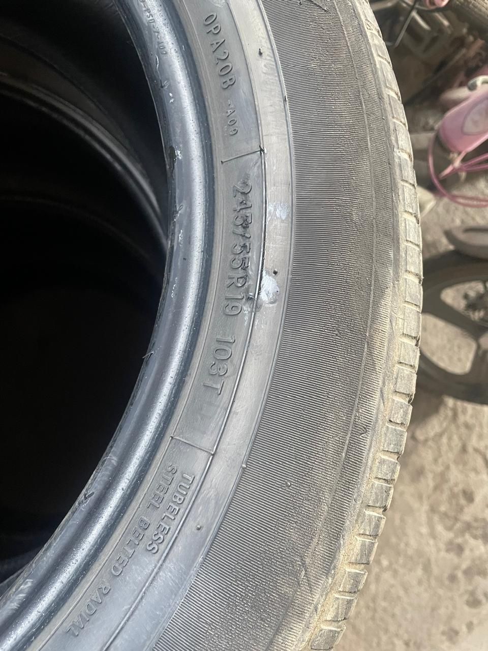 Шины комплект 245/45 R19