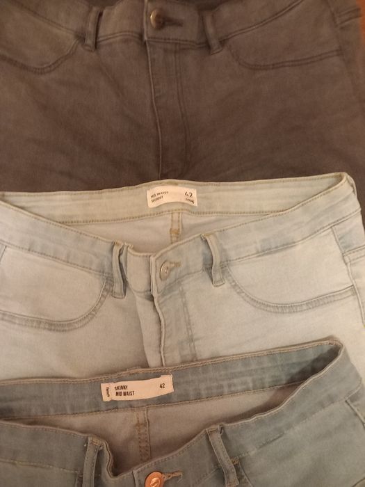 Pantaloni marimea 42