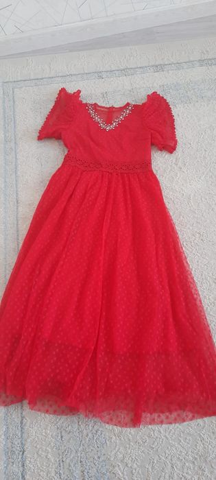 Продам вечерную платье