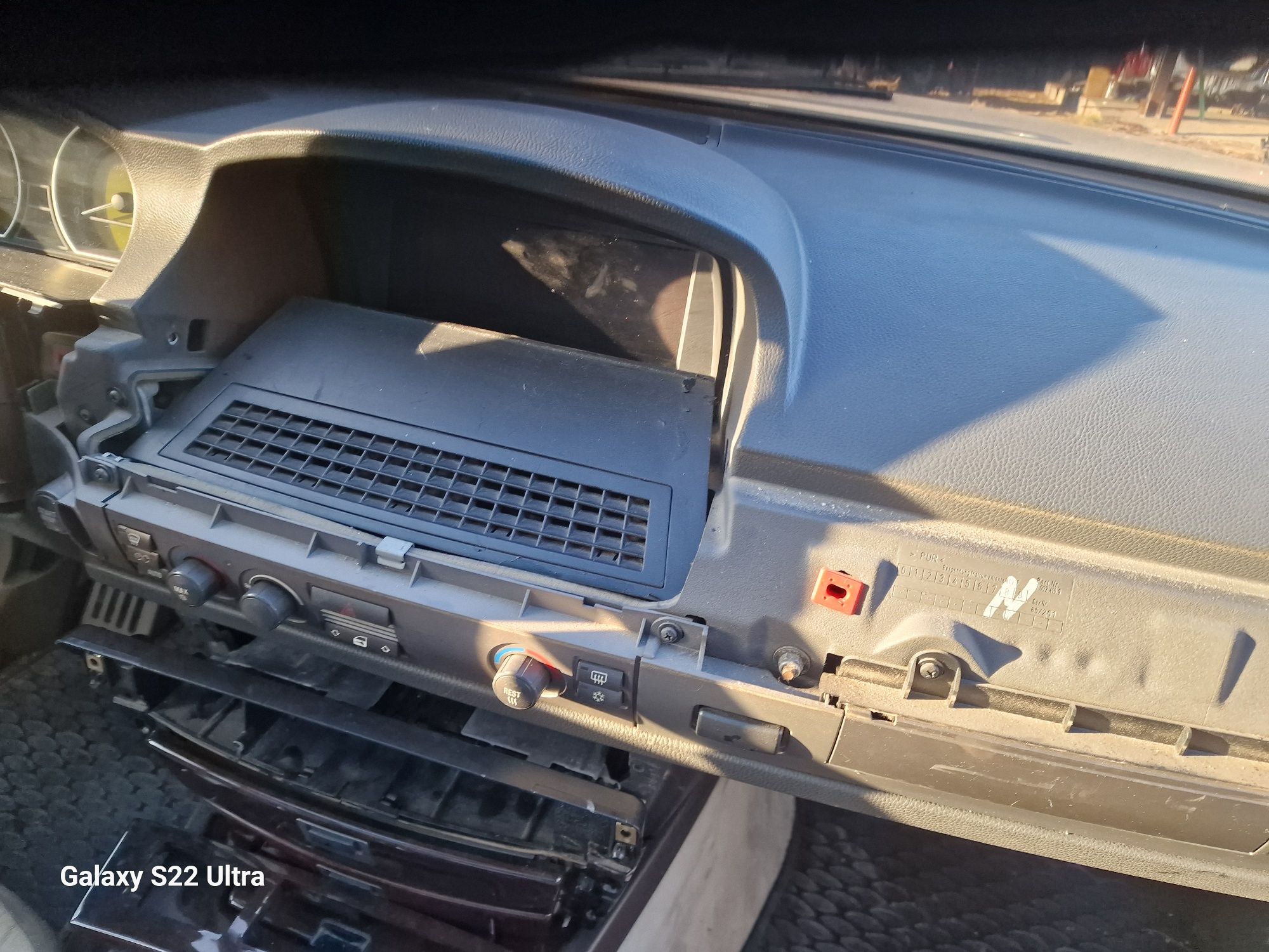 BMW 7 2004г. и BMW 5 2000г. на части