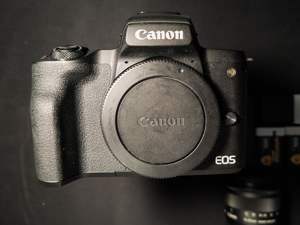 Canon m50 full box cu sigma EF 18-35mm f1.8