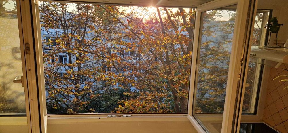 Inchiriez apartament in Tomis II , 2 camere (transformat in 3)