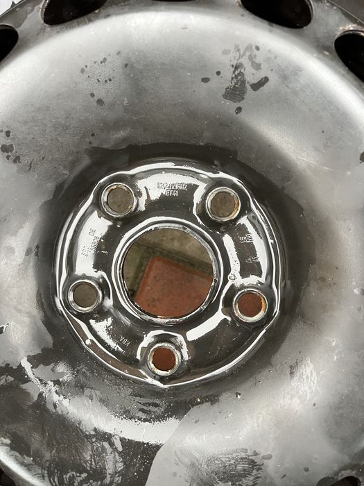 Set roti 5x112 cu anvelope iarna 215/60R16 pentru VW Audi Skoda Seat