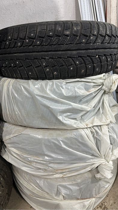 Комплек зимних шин