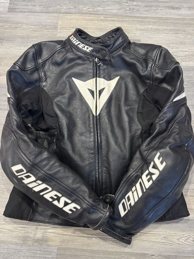 Яке с протектори Dainese 48