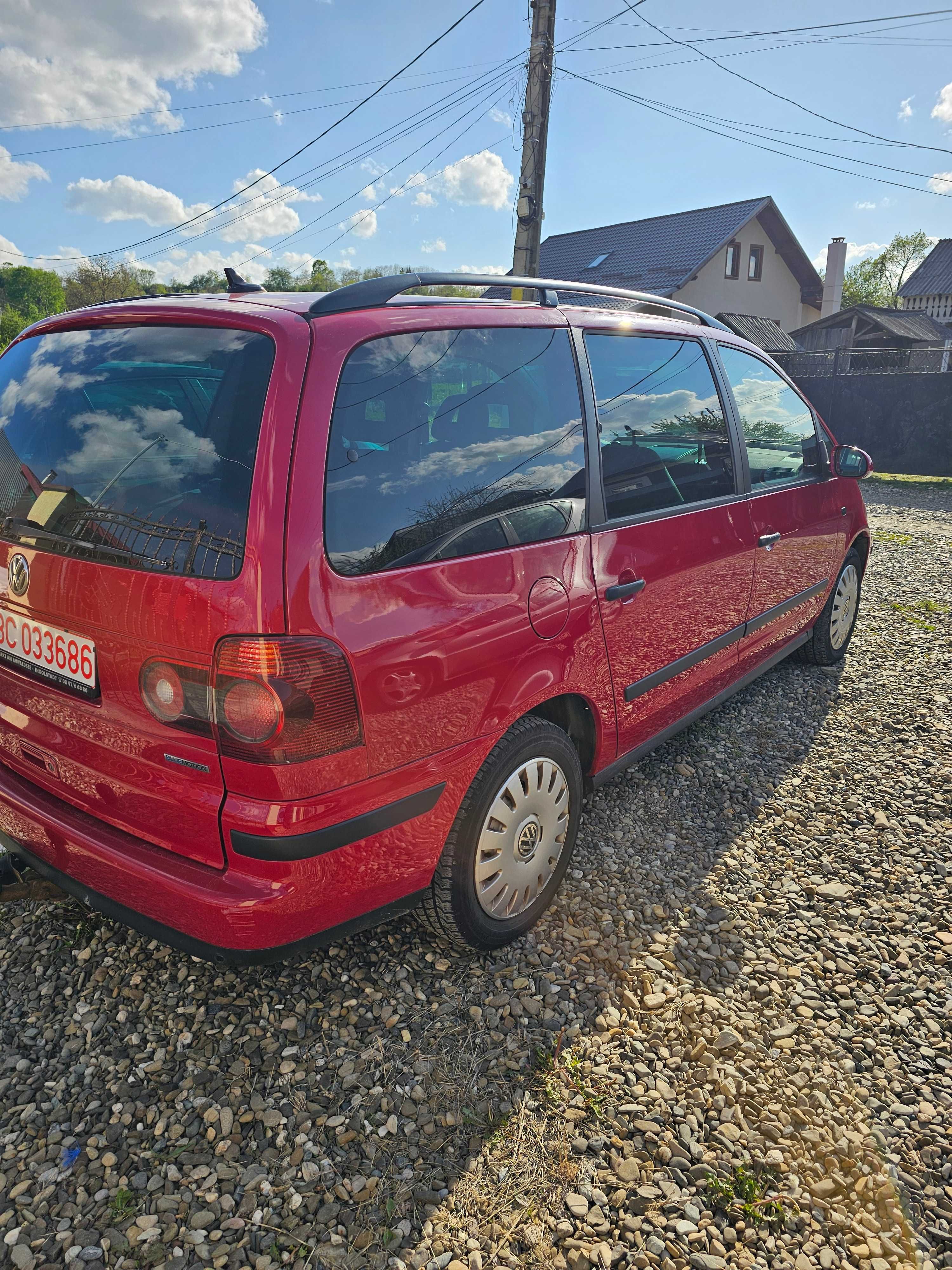 Vand Volskwagen Sharan,an 2009,140 CP,Navigatie