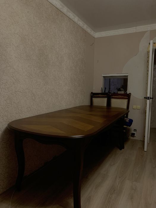 Стол продам срочно Торг уместен