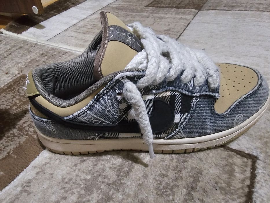 Nike SB Dunk Low Travis Scott
