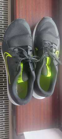 Papuci Nike Mc Trainer 2 Black Lime, marime 44
