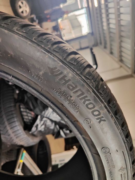 2бр.зимни гуми 255/40/20 Hankook