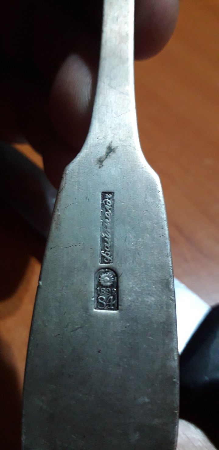 Soba cu rumegus, furculita colier argint, contor curent