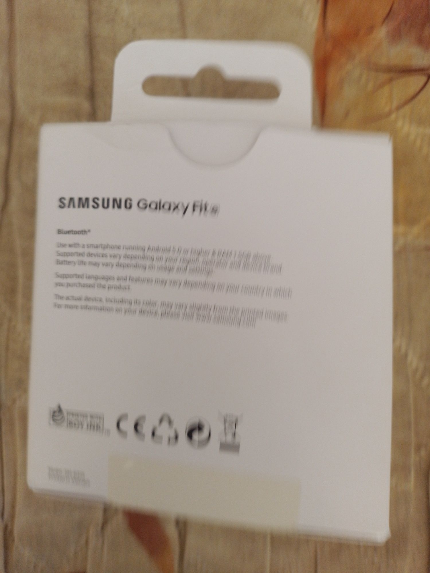 Смарт часовник / Фитнес гривна Samsung FITe, в перфектно състояние!!!