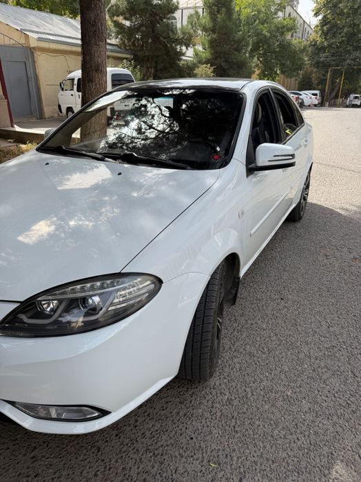 Chevrolet Lacetti 2012 Автомат | Метан | 161 000 км |