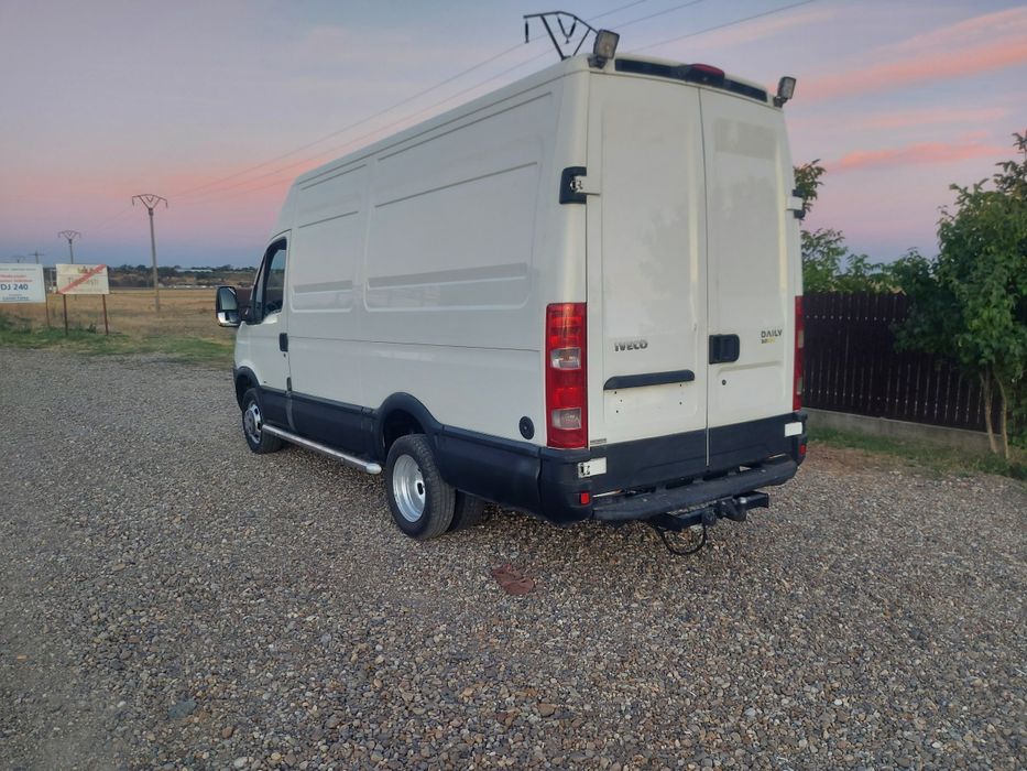 Iveco 3.0D roti duble