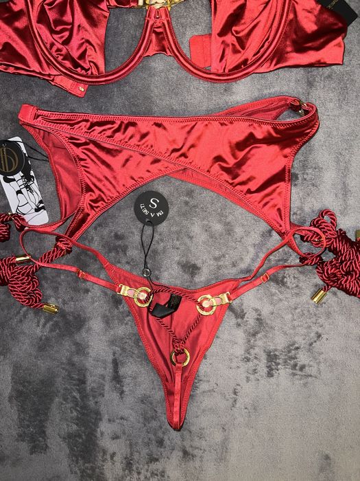 Set lenjerie sexy satin
