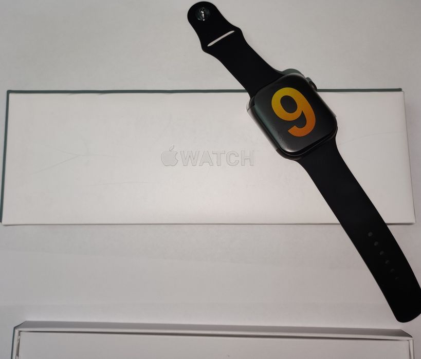 Продам или обмен под i watch 9 45mm.  НК 9 pro.