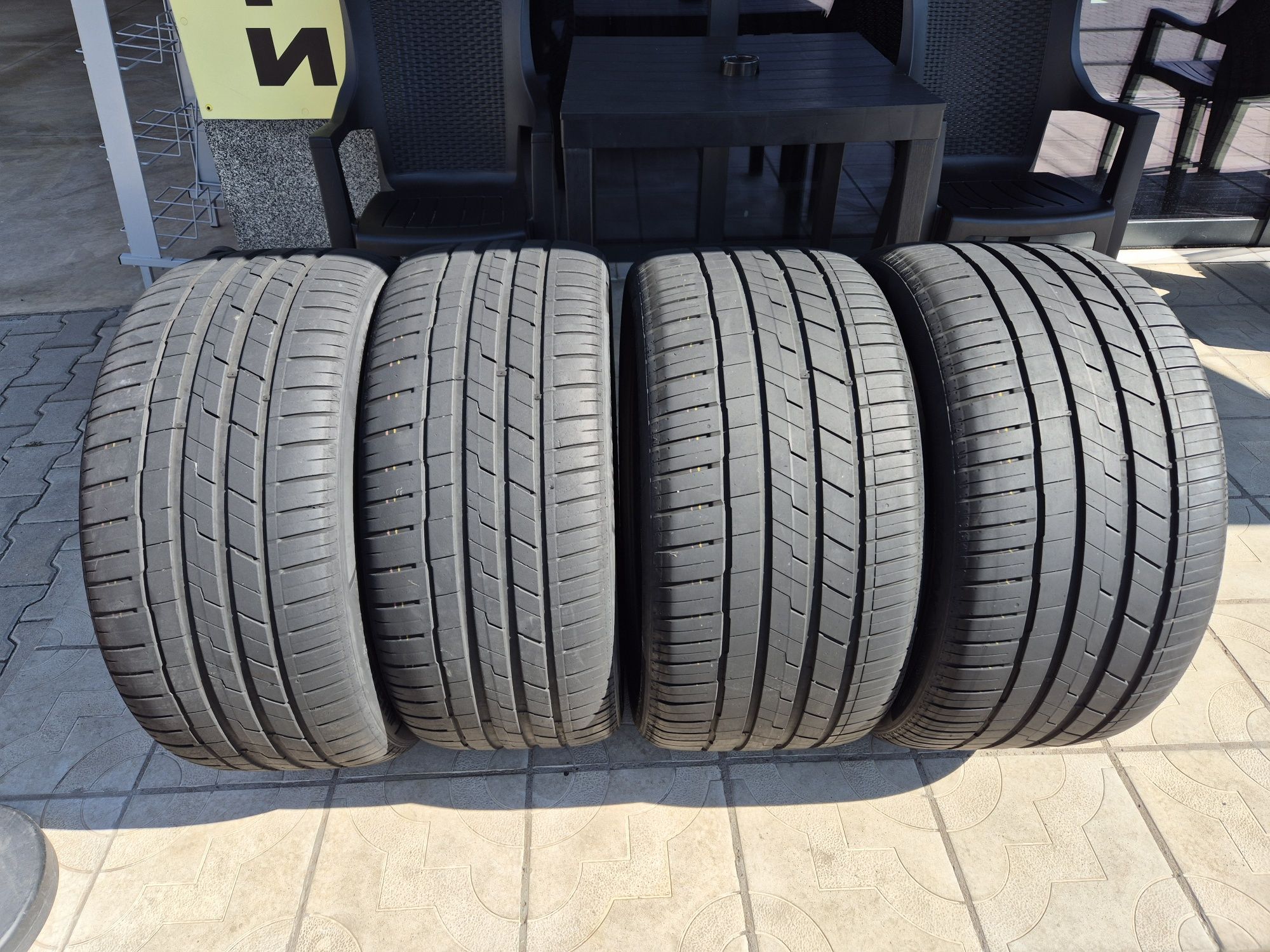 Летни гуми Спорт Пакет 285/40/21/315/35/21 Цола HANKOOK