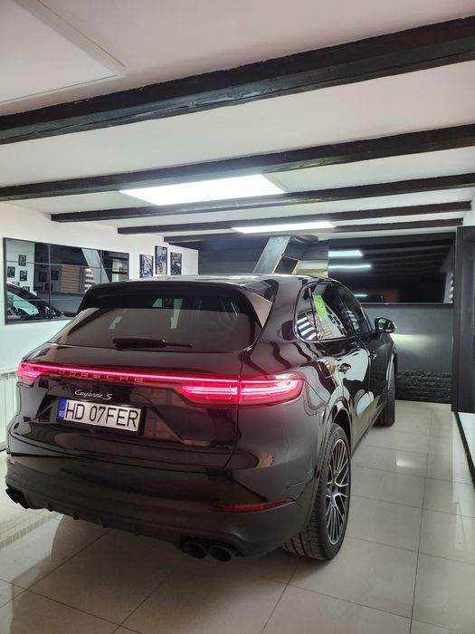 Schimb cu jeep wrangler sau motocicleta + - diferente