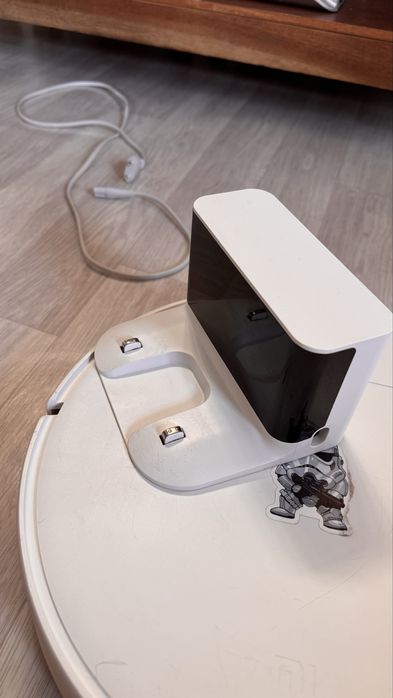 Продам робот пылесос xiaomi mi robot vacuum mop 2 lite