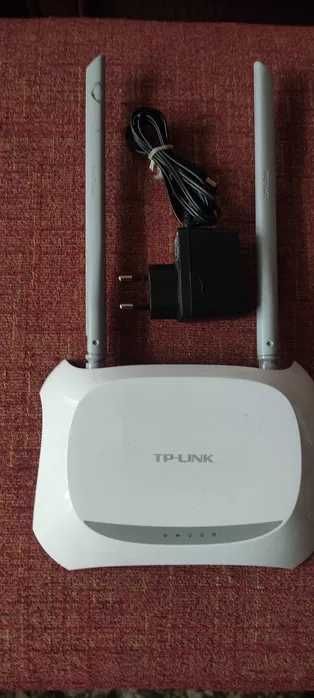 Wi Fi Рутери  Linksys WTR 120N и TP-Link TL-WR840N
