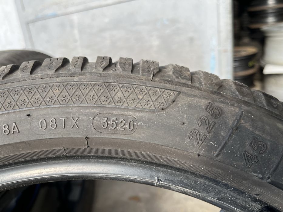 4 бр. зимни гуми 225/45/17 Kleber DOT 3520 5+