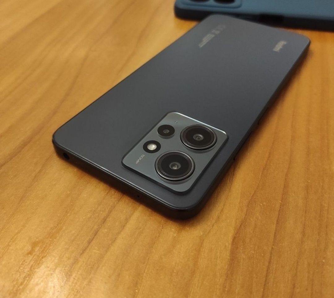 Redmi not 12  срочно сатылады)