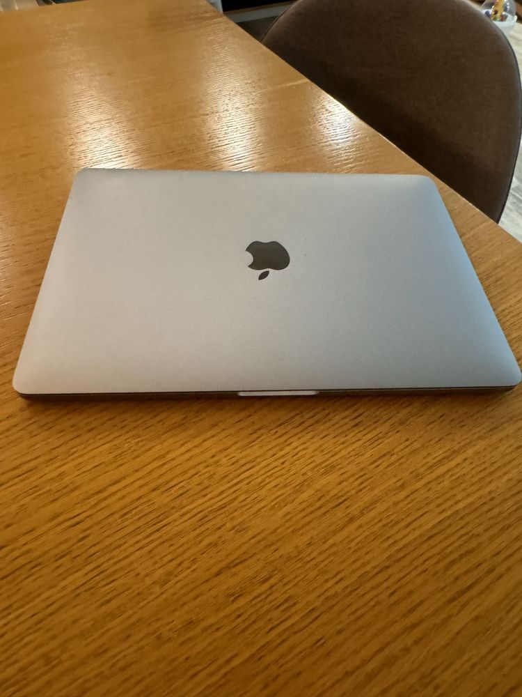 Лаптоп MacBook Pro