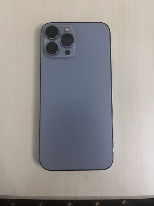 Продам айфон 13 про макс